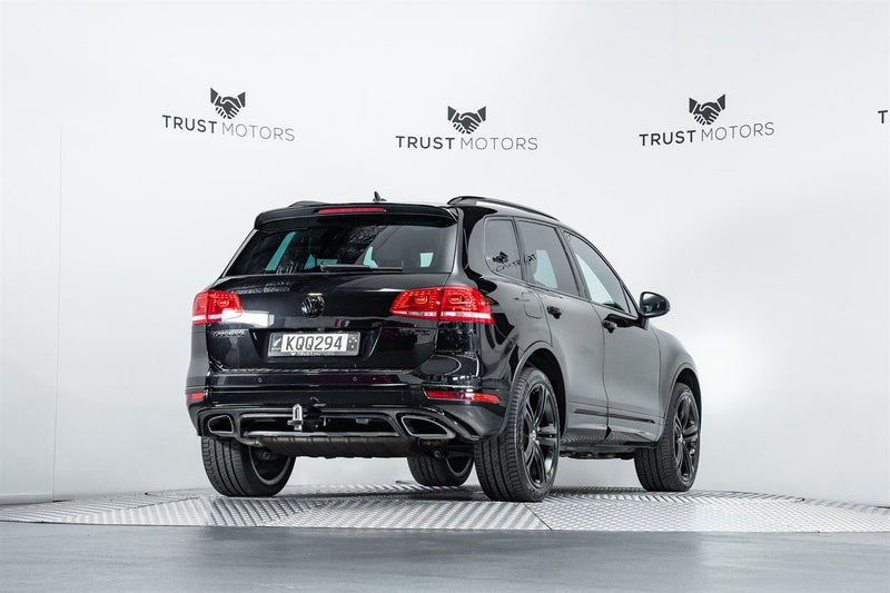 2017 Volkswagen Touareg 4.1L V8 TDI R-Line, photo 3