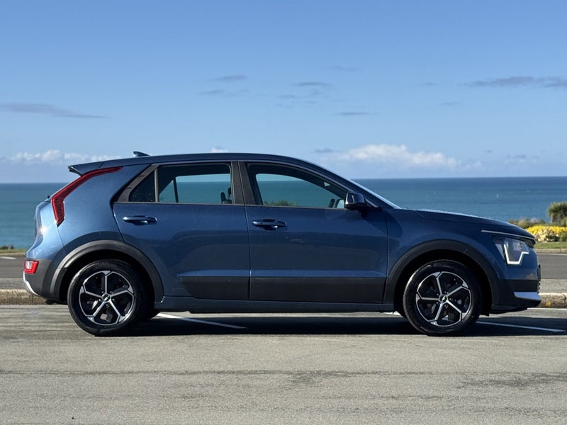 2023 Kia Niro Light 1.6Ph/6Am, photo 3