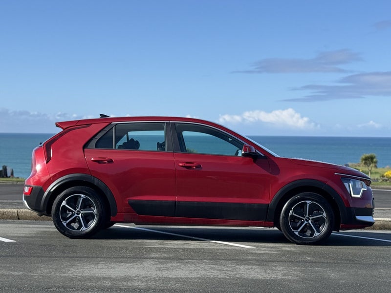 2023 Kia Niro Light 1.6Ph/6Am, photo 3