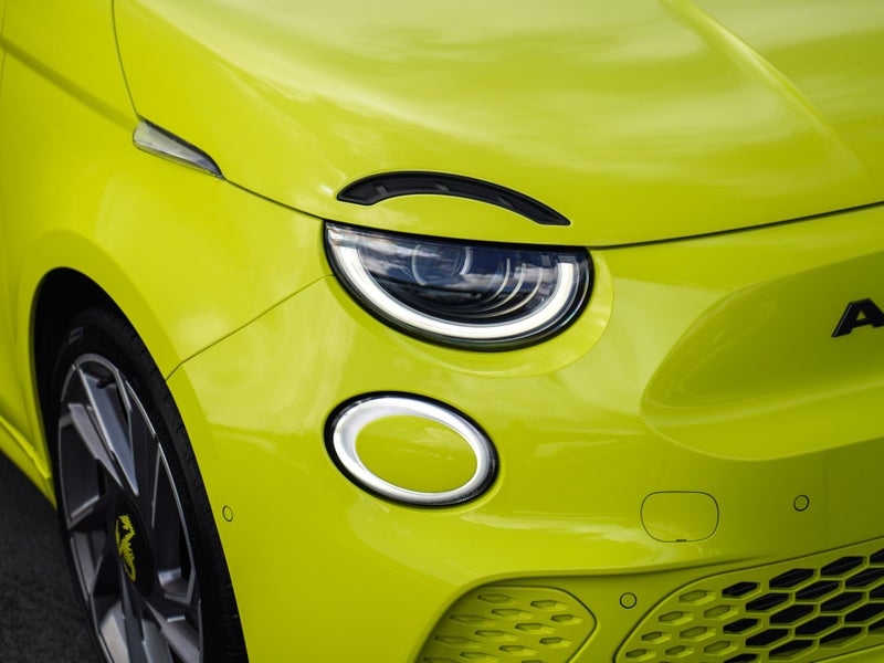 2026 Fiat 500 Abarth 500e, photo 3