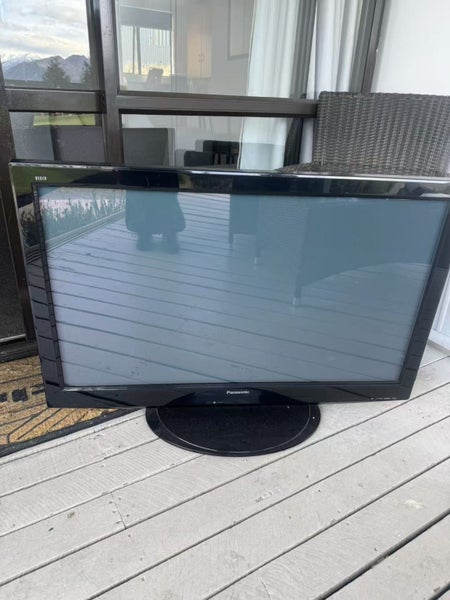 Panasonic 32” LCD TV TH-L32C30Z – Multiple Available Carousel 1