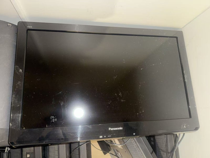 Panasonic 32” LCD TV TH-L32C30Z – Multiple Available Carousel 2