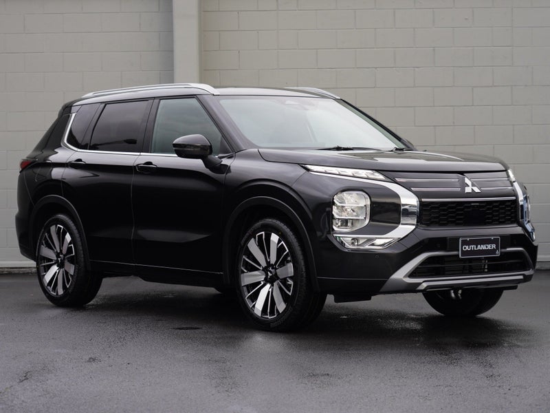 2026 Mitsubishi Outlander VRX 2.5P 4WD, main photo