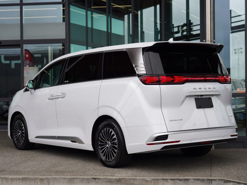 2026 DENZA D9 Premium AWD 103kwH EV 7-Seat, photo 2