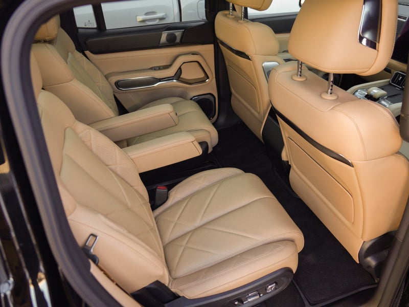 2026 DENZA B8 Super Hybrid 6S 4WD DiSus-P, photo 3