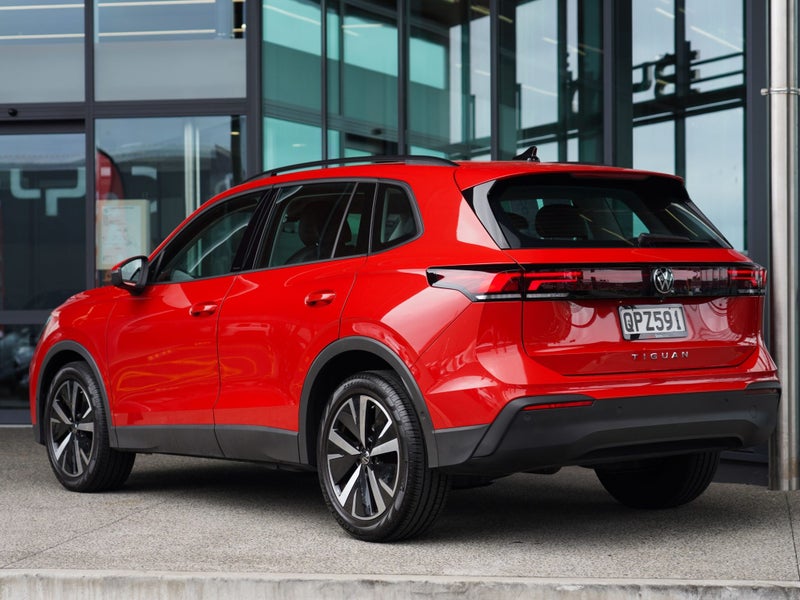 2024 Volkswagen Tiguan Life 1.4PT/7AT, photo 2