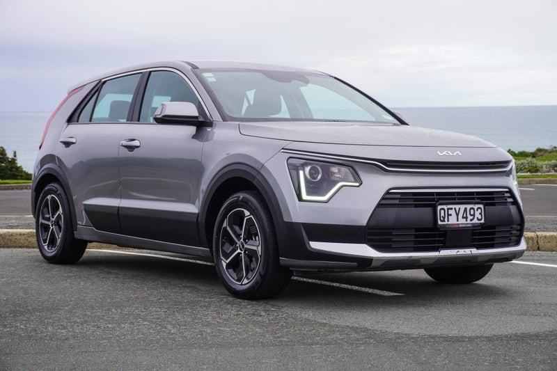 2023 Kia Niro Light 1.6Ph/6Am