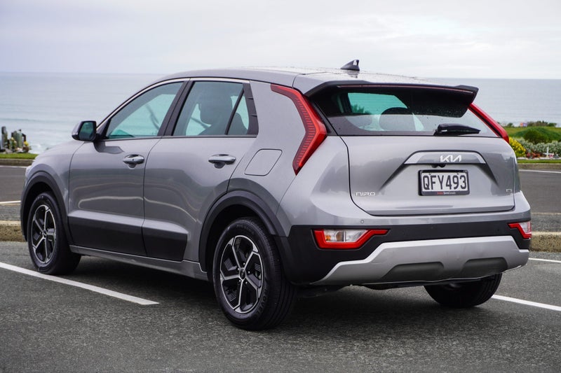 2023 Kia Niro Light 1.6Ph/6Am, photo 3
