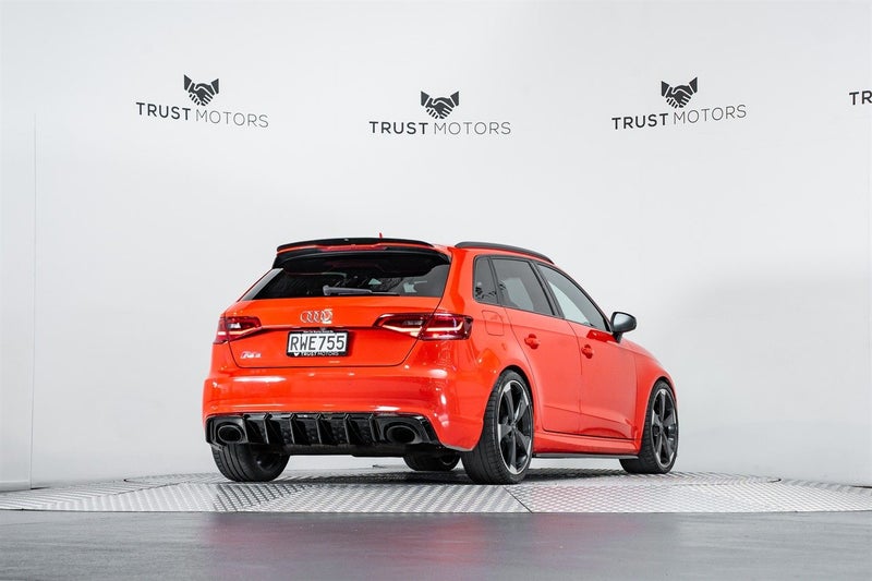 2016 Audi RS3 Sportback 2.5L Turbo Quattro, photo 3