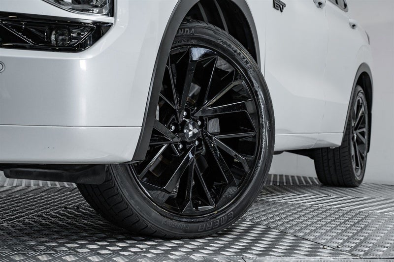 2022 Mitsubishi Outlander VRX PHEV 4WD, photo 2