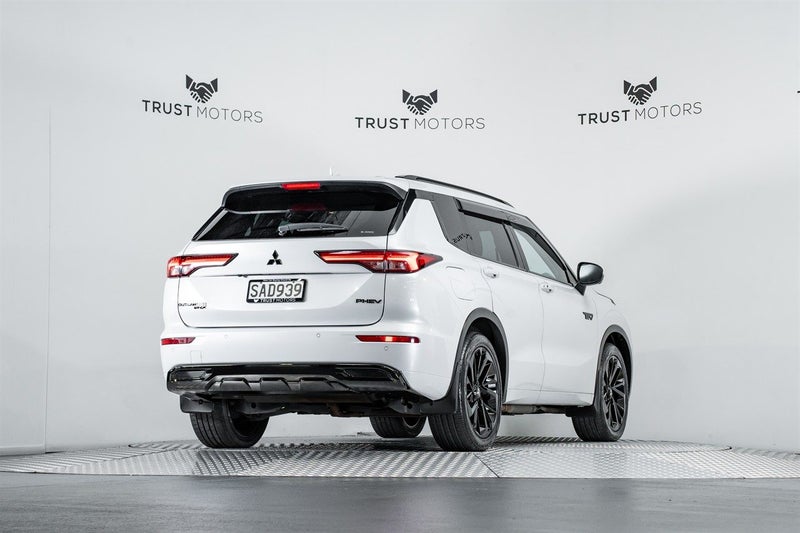 2022 Mitsubishi Outlander VRX PHEV 4WD, photo 3