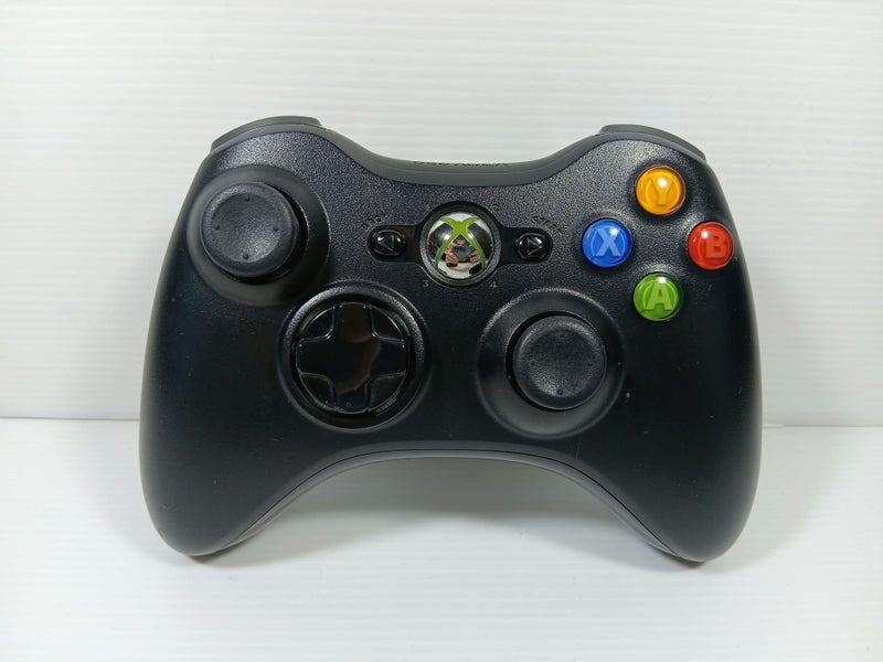 OFFICIAL Xbox 360 Wireless Controller Carousel 1