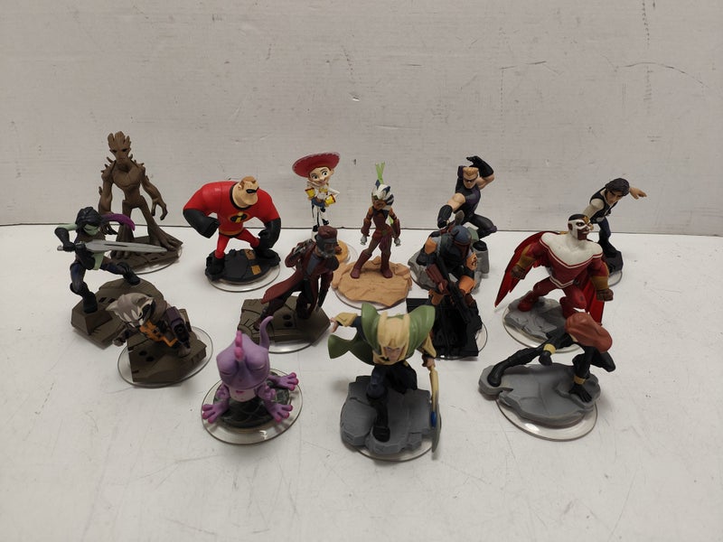 DISNEY INFINITY FIGURINES BULK X14 Collectable Toys #B13201761-1 Carousel 1