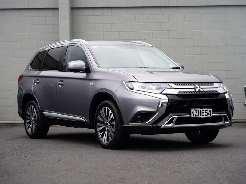 2022 Mitsubishi Outlander LS 2.4P 2WD