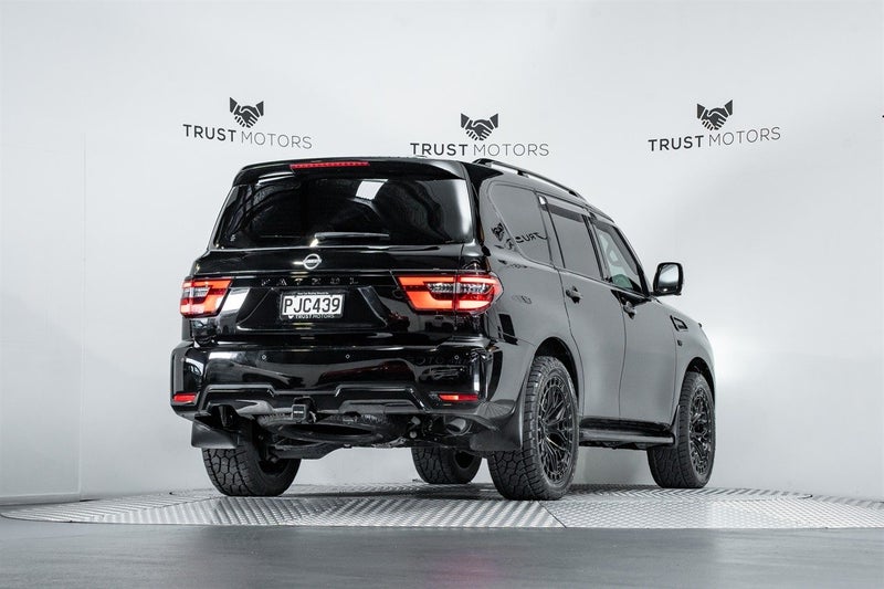 2022 Nissan Patrol TI-L 5.6L V8 4WD, photo 3