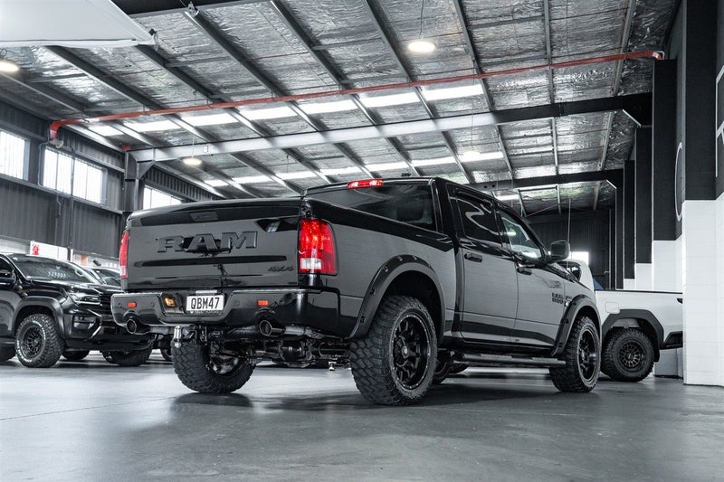 2023 Ram 1500 EXPRESS CREW STD 5.7, photo 3
