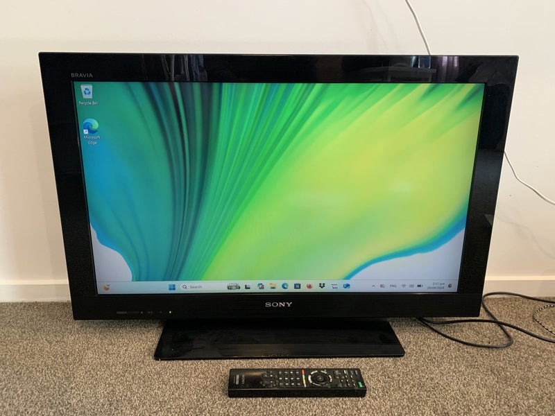 Sony BRAVIA 32" Full HD LCD TV KDL-32CX520 – 4x HDMI + Remote Carousel 1