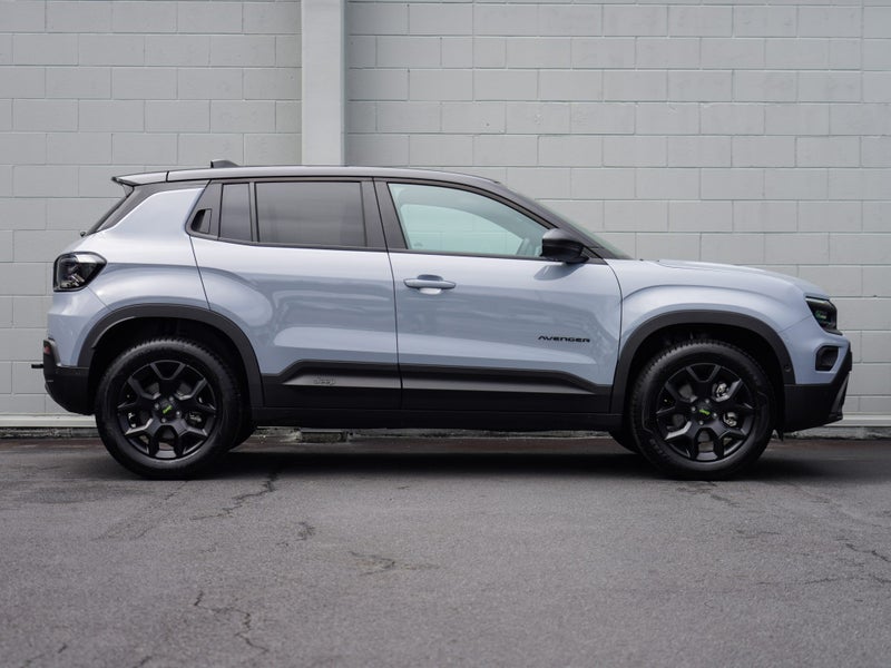 2026 Jeep Avenger Overland 1.2L MHEV, photo 3