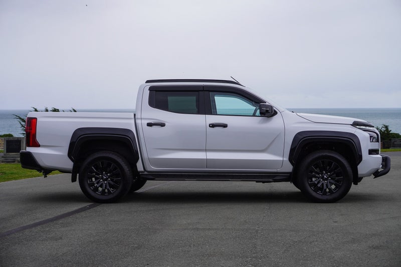 2026 Mitsubishi Triton VRX 4x4 6-sp auto, photo 2