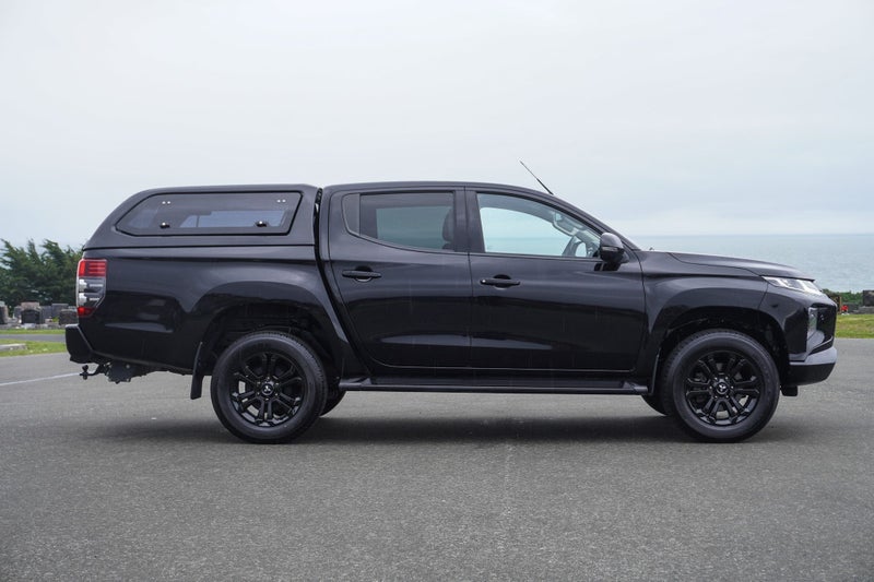 2024 Mitsubishi Triton GSR 4x4 Canopy auto, photo 2