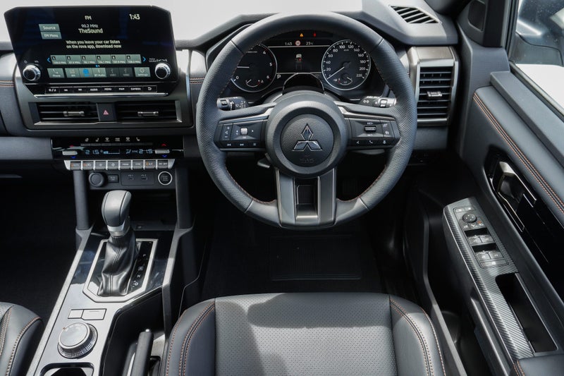 2026 Mitsubishi Triton VRX 4x4 auto, photo 3