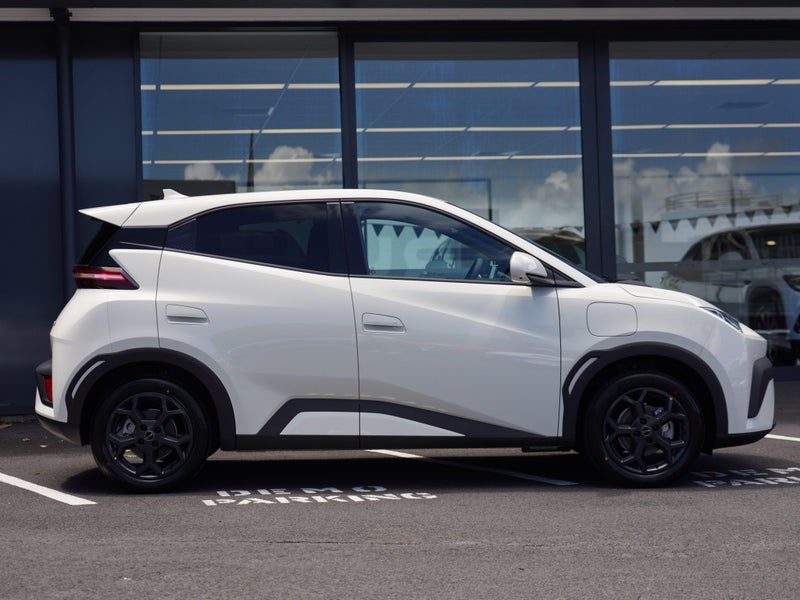 2026 BYD ATTO 1 PREMIUM EV, photo 3