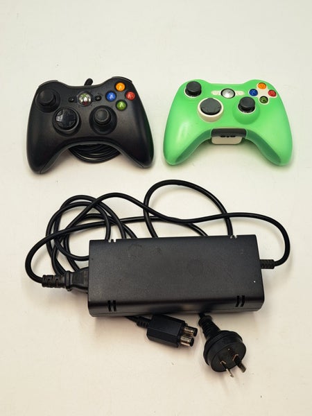* 250GB Slim Xbox 360 Console w/ 2 Controllers & Power Cables * Carousel 2