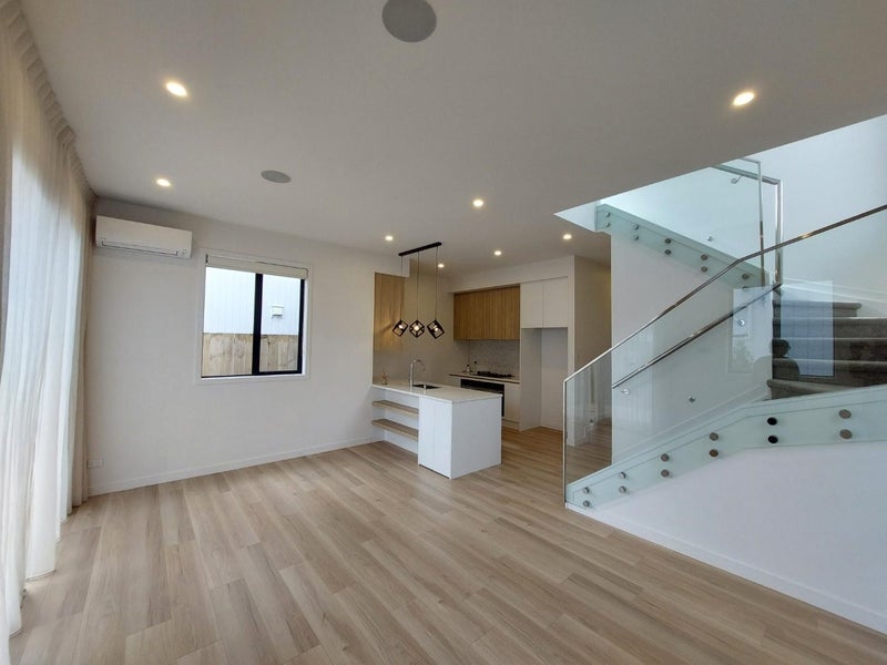 gallery carousel 2