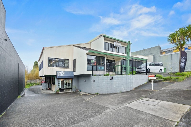 Image 1 of 17