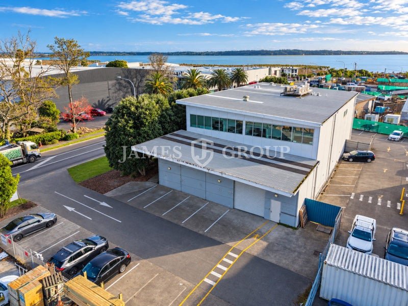 Image 1 of 10