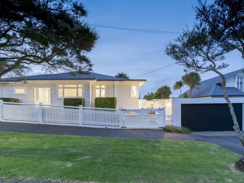 Window Function Property Westmere, Auckland City, Auckland