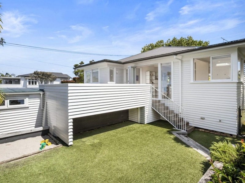 Window Function Property Westmere, Auckland City, Auckland