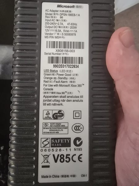 XBOX 360 w/ power supply Carousel 9
