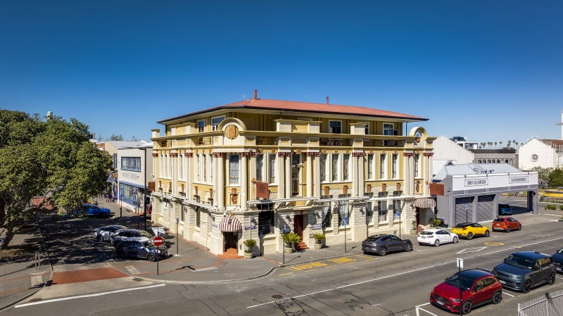 Image 1 of 20
