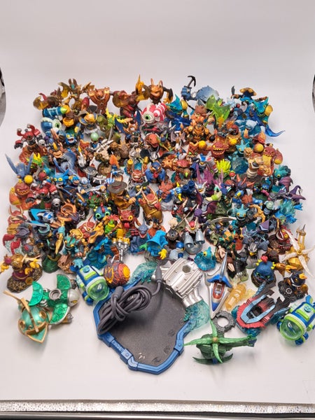 * HUGE Bulk Skylanders Lot - $1 RES! * Carousel 1