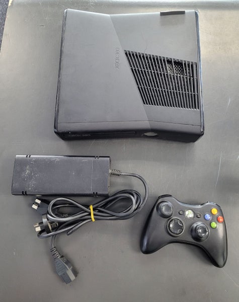 Microsoft Xbox 360 Console Carousel 1