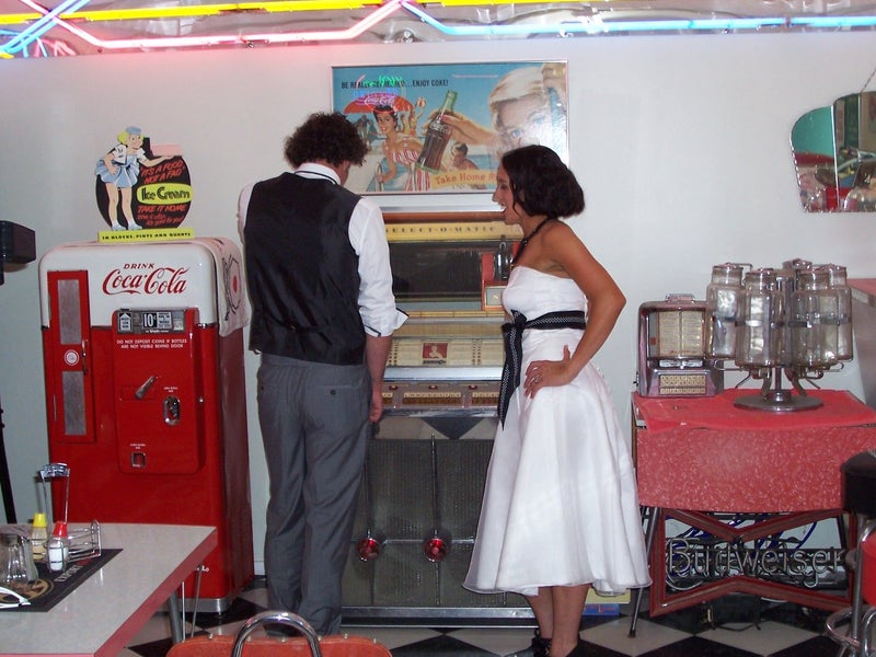 Wurlitzer Jukebox Pool Table Hire Lease Percentage Carousel 19