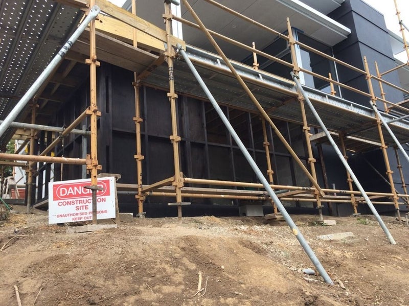 BitPost™ Black Fence & Wood Stain & Preserver Carousel 2