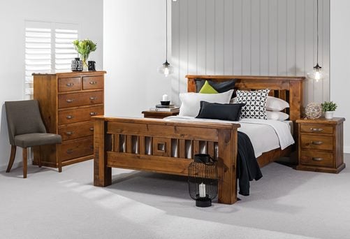 Brownie Queen Bed 6 PC Combo Carousel 2