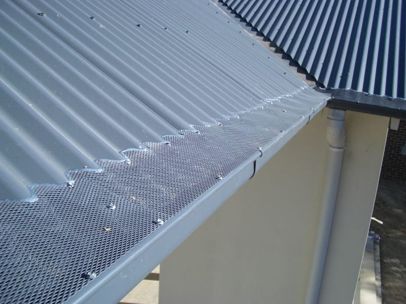 Gutter spouting protection Carousel 1