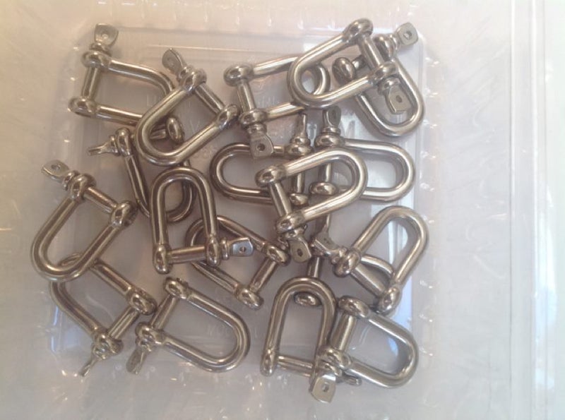 6mm D Shackles S/Steel in lots of 18 Carousel 1
