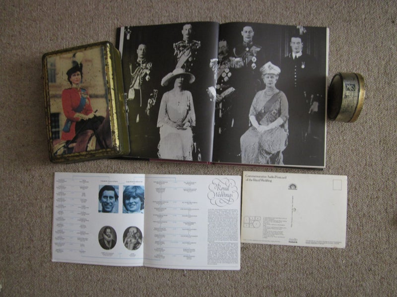 +++ 1953 ROYAL VISIT MINT SAUCER & TEA TOWEL, Tins,Large Book Carousel 2