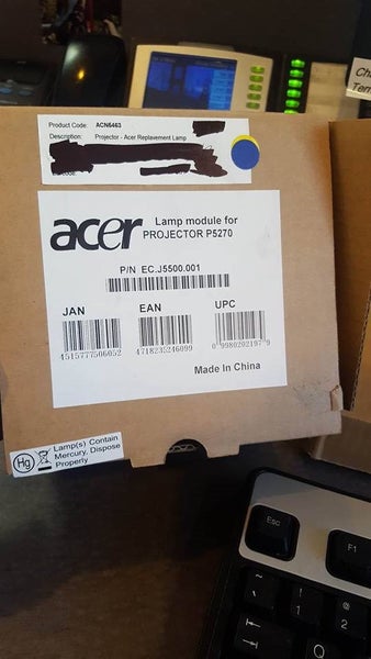 Acer EC.J5500.001 Projector Lamp Carousel 2