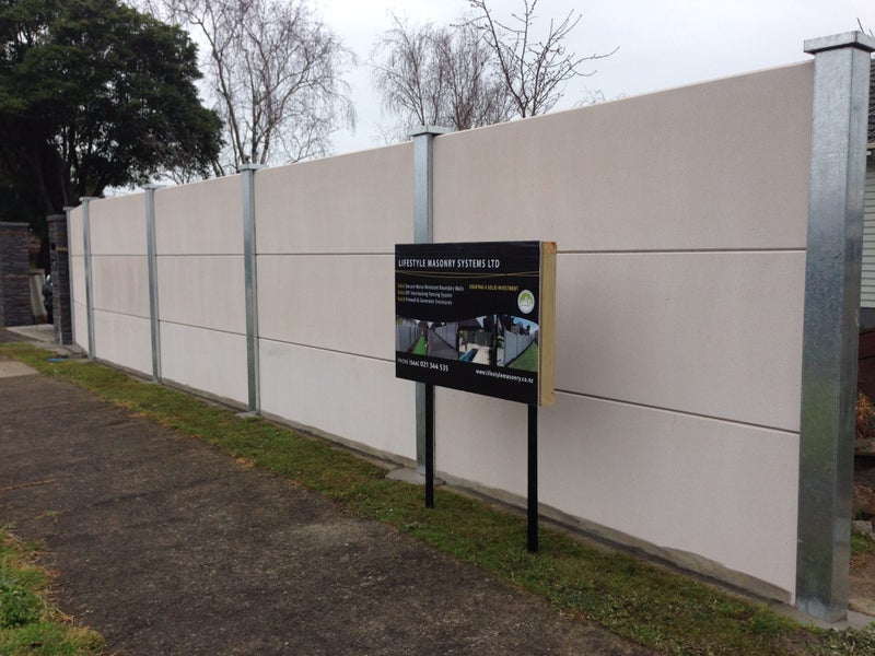CONCRETE PANEL FENCING $29562931722486403112