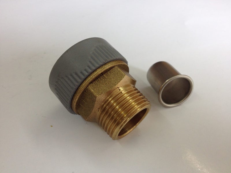Brass fittings 15mm x 1/2" M valve socket Carousel 1