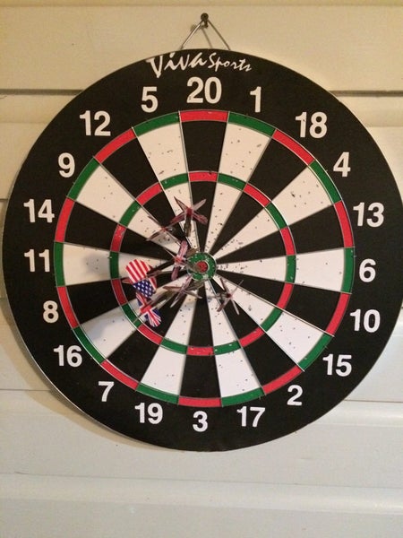 DARTBOARD DOUBLE-SIDED, 2 GAMES FOR THE PRICE OF ONE!! Carousel 1
