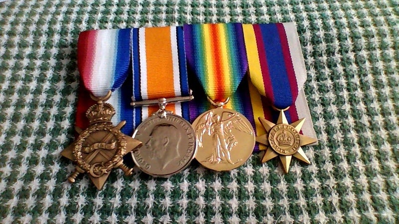 WW1 Service 4 Medal Replica Pre-Hung Rack Carousel 13
