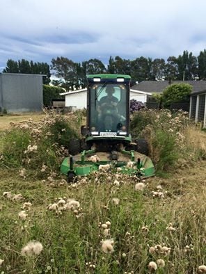 Lawn Mowing And Gardening Service Carousel 10