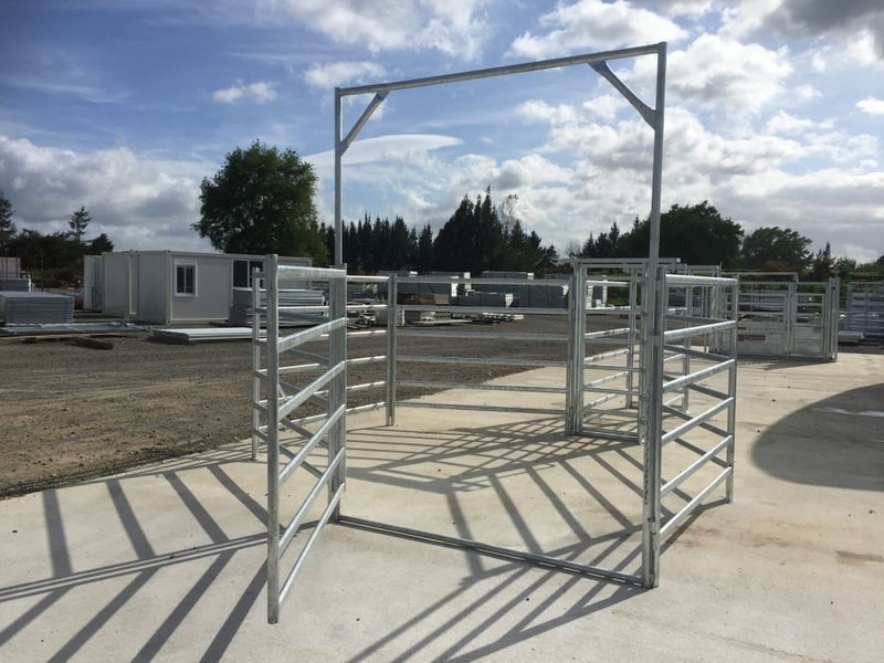 Portable cattle yard, 10 to 14 head depending on the size of the animal Carousel 4
