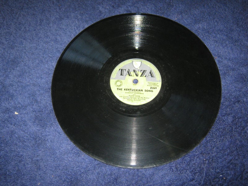 TANZA 1956 ? 78rpm Record Kentuckian Song Dorothy Brannigan & Buster Keene Carousel 1